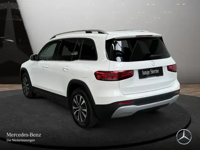 Mercedes-Benz GLB 180