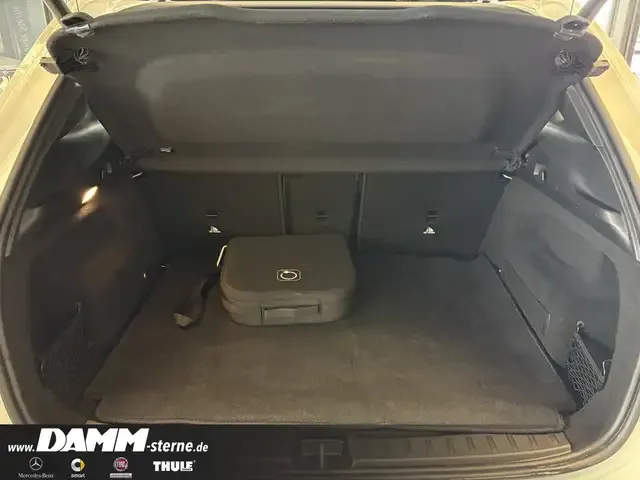 Mercedes-Benz EQA 300