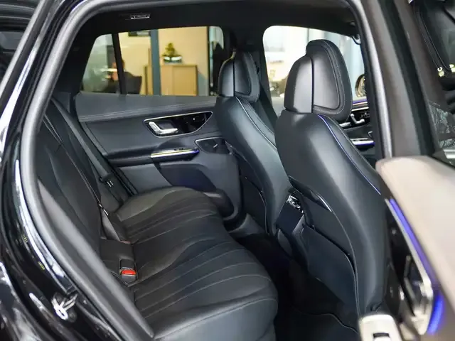 Mercedes-Benz EQE 300