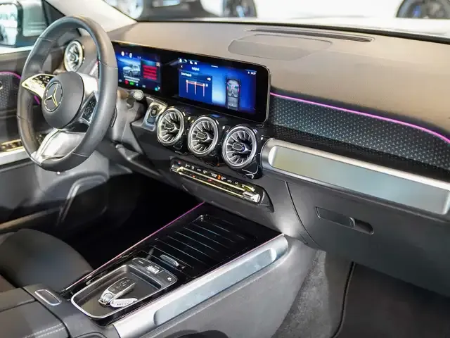 Mercedes-Benz EQB 300