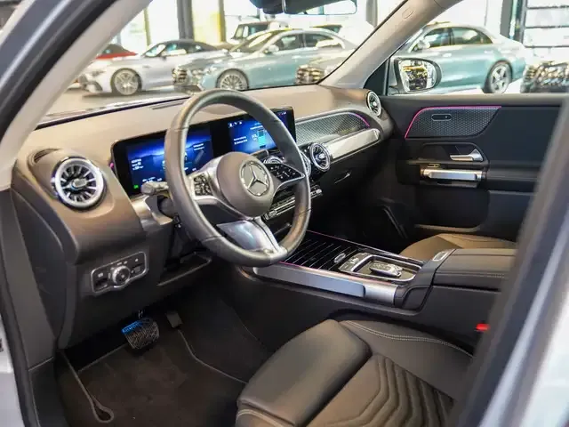 Mercedes-Benz EQB 300