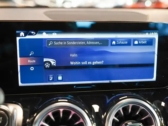 Mercedes-Benz EQB 300