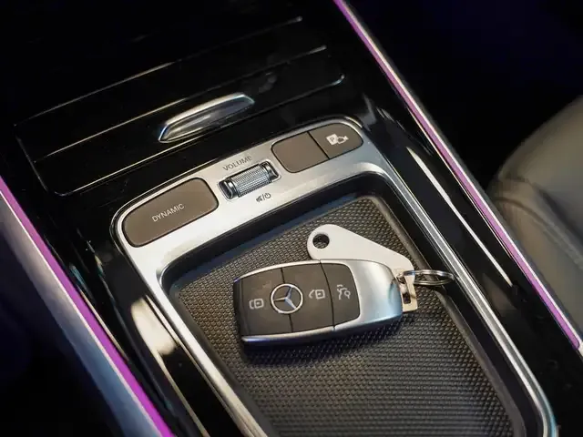 Mercedes-Benz EQB 300