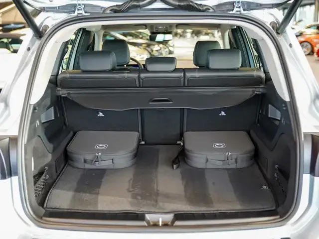 Mercedes-Benz EQB 300