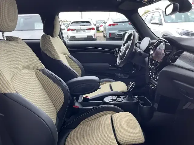 MINI Cooper SE