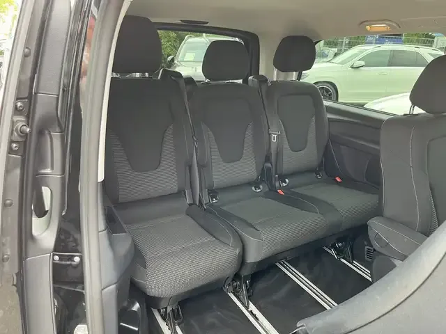 Mercedes-Benz V 250