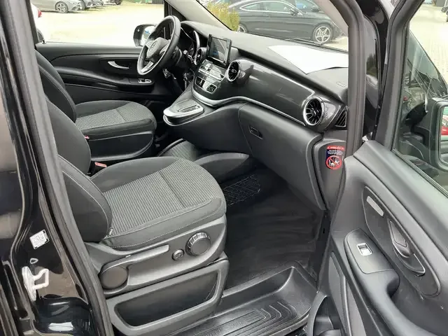 Mercedes-Benz V 250