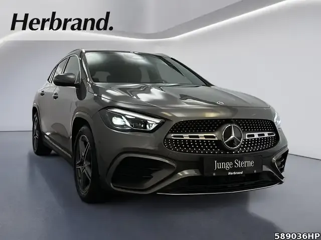 Mercedes-Benz GLA 200