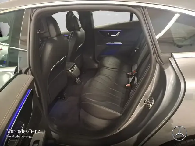 Mercedes-Benz EQE 350