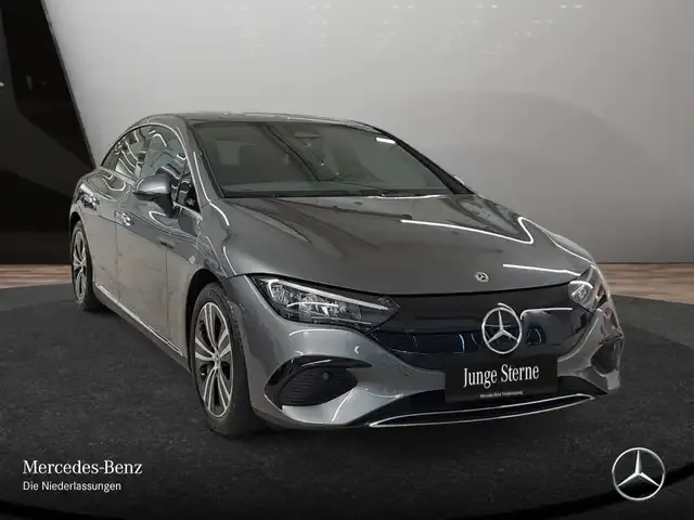 Mercedes-Benz EQE 350