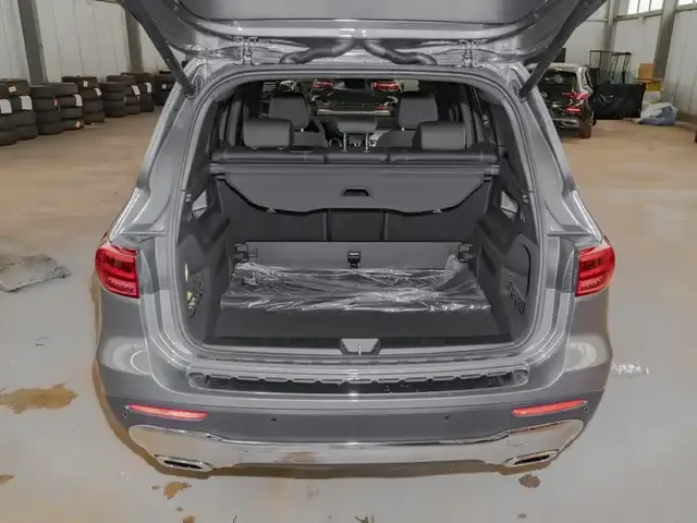 Mercedes-Benz GLB 200