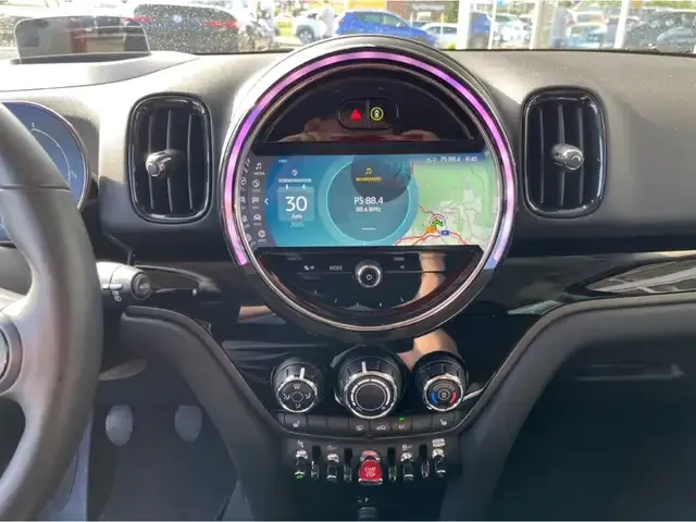 MINI One Countryman