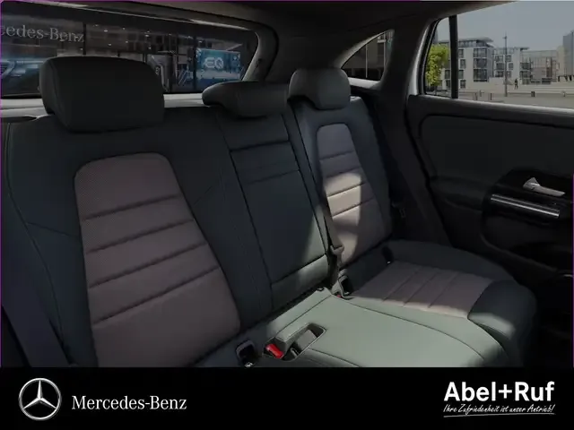 Mercedes-Benz EQA 250