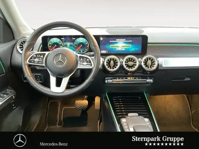 Mercedes-Benz GLB 200