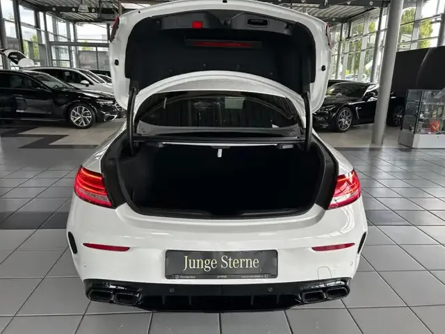 Mercedes-Benz C 63 AMG