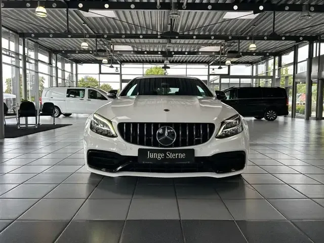 Mercedes-Benz C 63 AMG