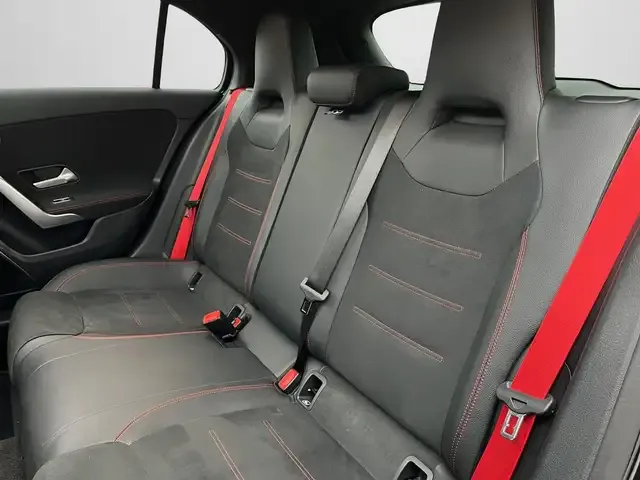 Mercedes-Benz A 45 AMG