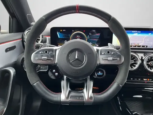 Mercedes-Benz A 45 AMG