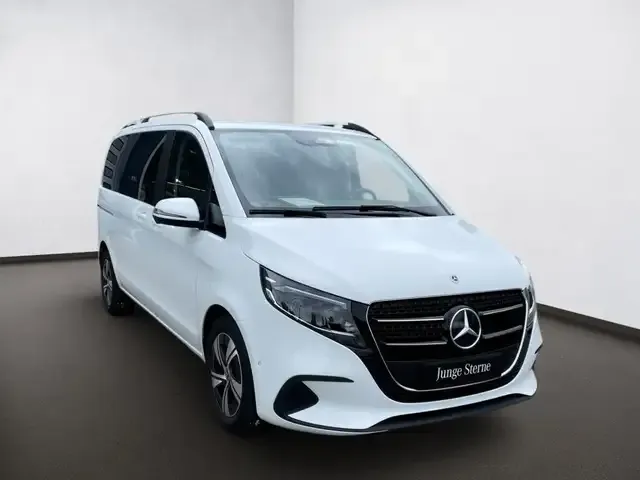 Mercedes-Benz V 250