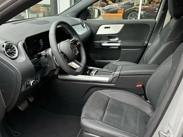 Mercedes-Benz GLA 180