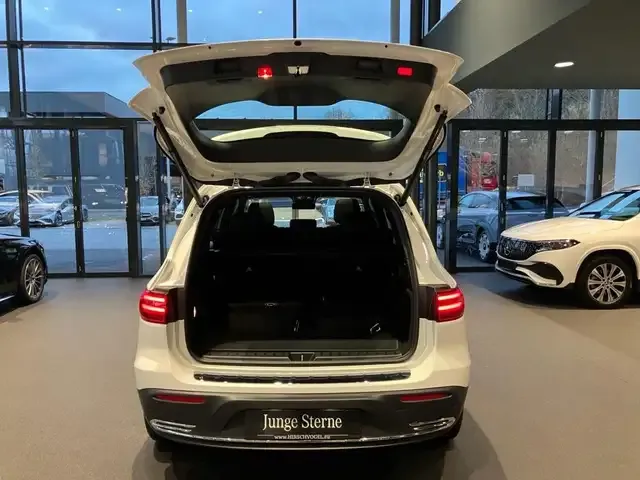 Mercedes-Benz EQB 350