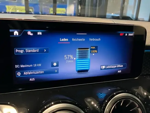 Mercedes-Benz EQB 350