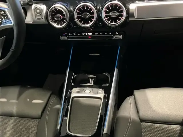 Mercedes-Benz EQB 350