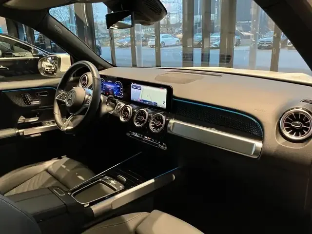 Mercedes-Benz EQB 350