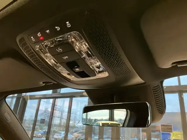 Mercedes-Benz EQB 350