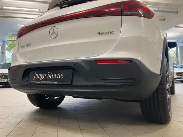 Mercedes-Benz EQA 300