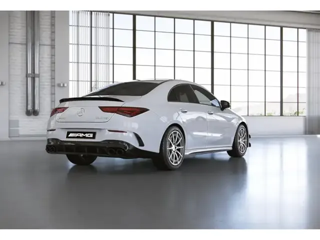 Mercedes-Benz CLA 45 AMG
