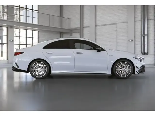 Mercedes-Benz CLA 45 AMG