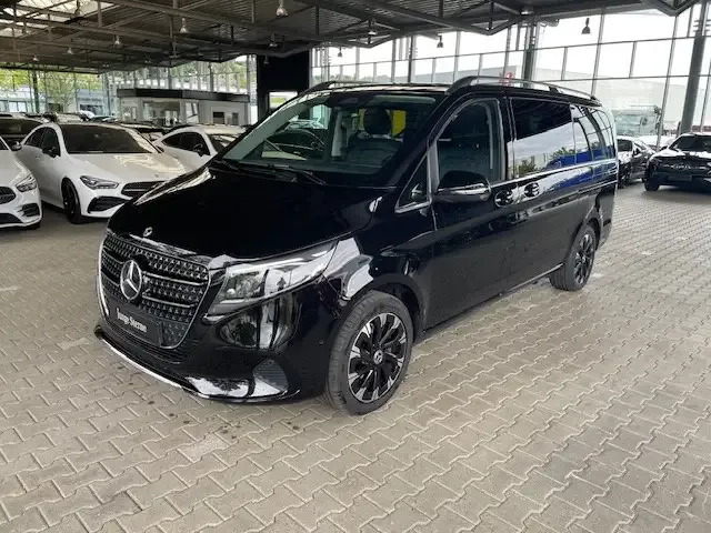 Mercedes-Benz V 250