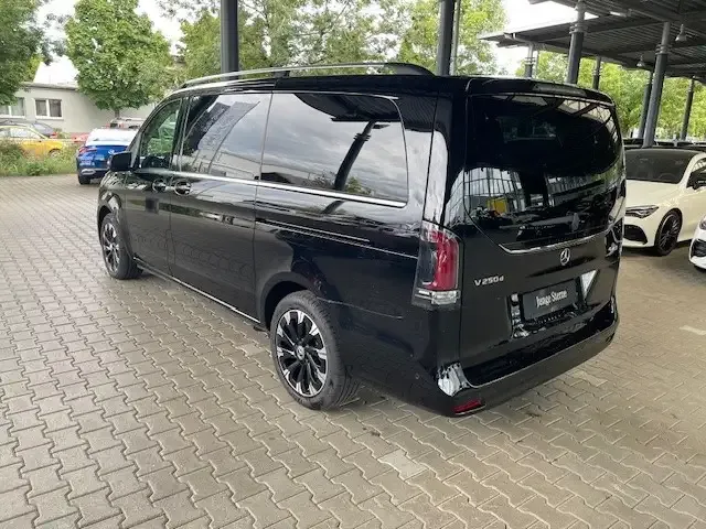 Mercedes-Benz V 250