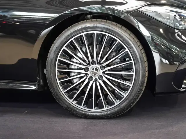 Mercedes-Benz CLE 200