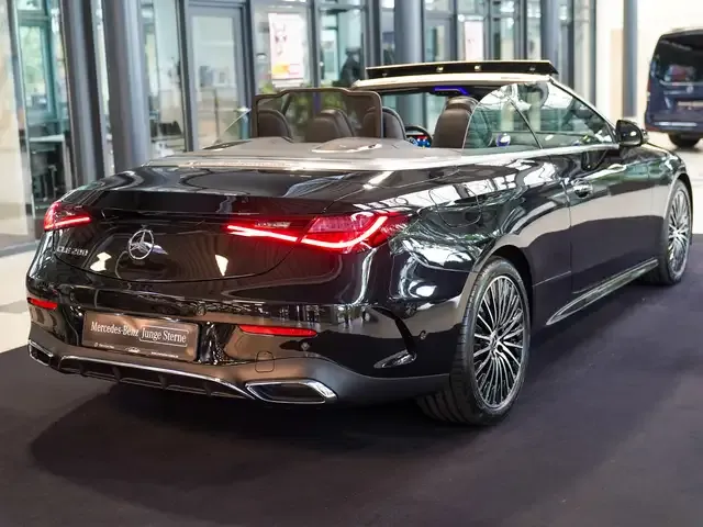 Mercedes-Benz CLE 200