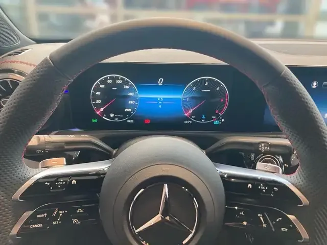 Mercedes-Benz CLA 220