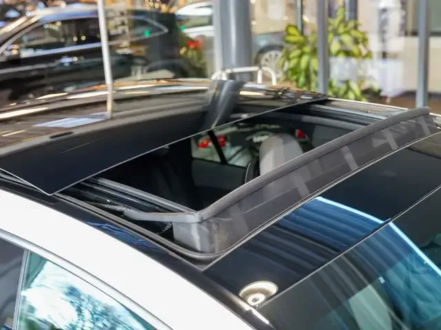 Mercedes-Benz EQE 350