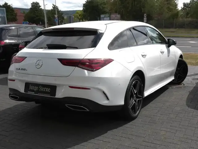 Mercedes-Benz CLA 250