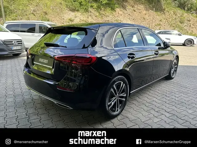 Mercedes-Benz A 220