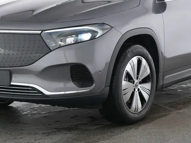 Mercedes-Benz EQA 300