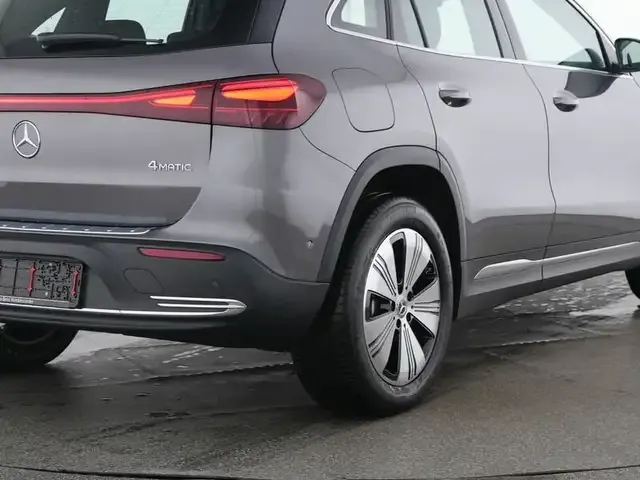 Mercedes-Benz EQA 300