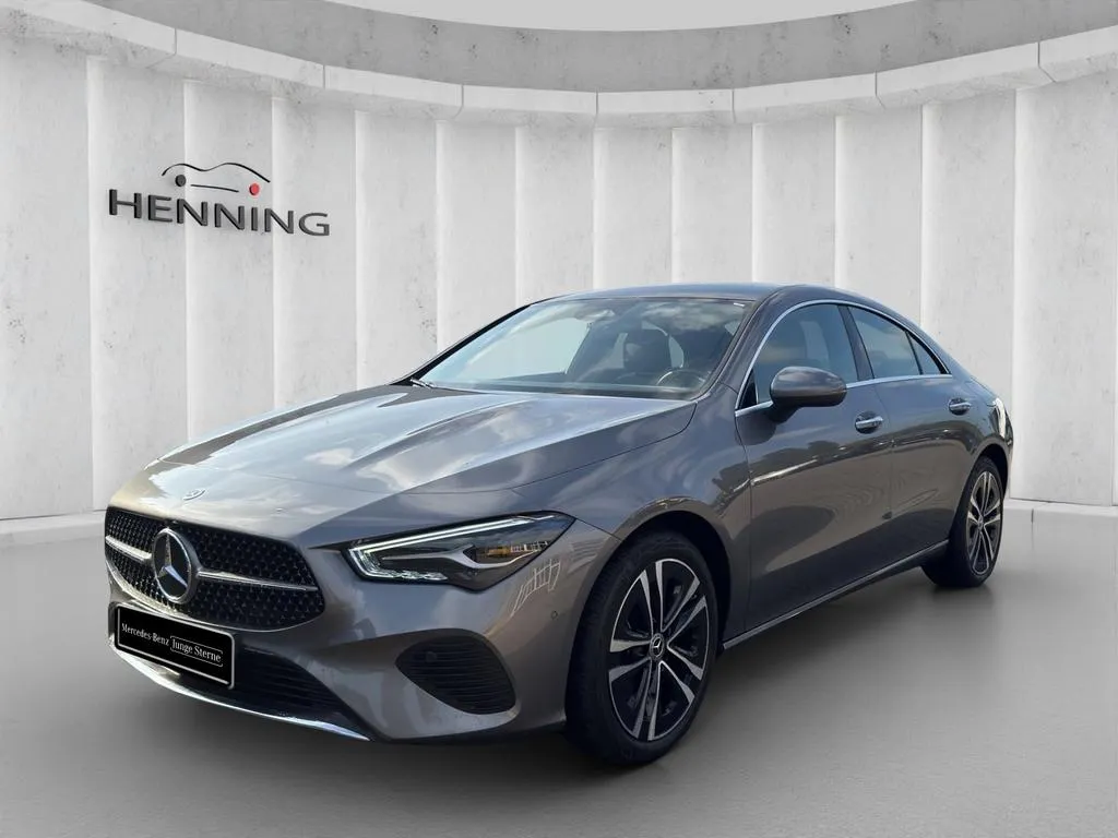 Mercedes-Benz CLA 220