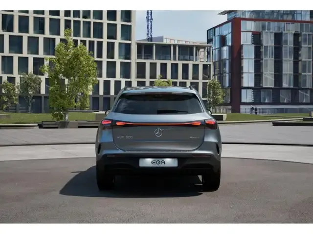 Mercedes-Benz EQA 300