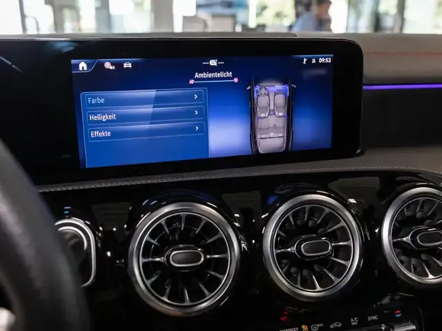 Mercedes-Benz CLA 220