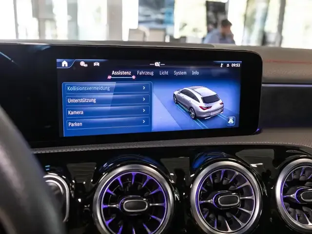 Mercedes-Benz CLA 220