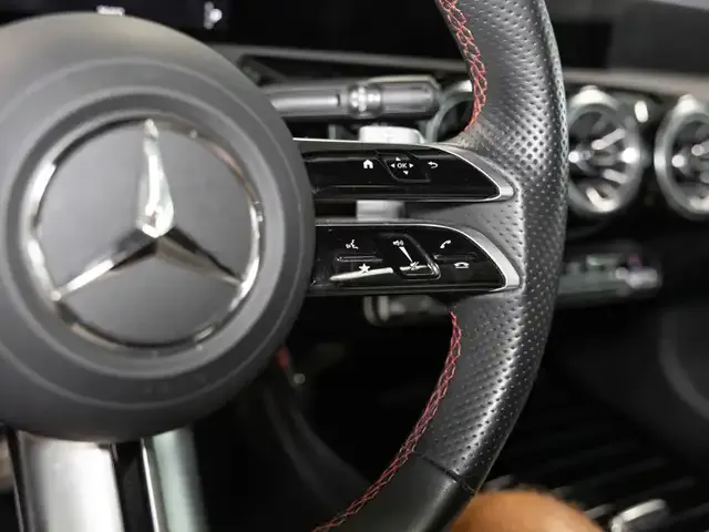 Mercedes-Benz CLA 220