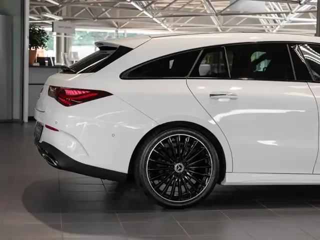 Mercedes-Benz CLA 220