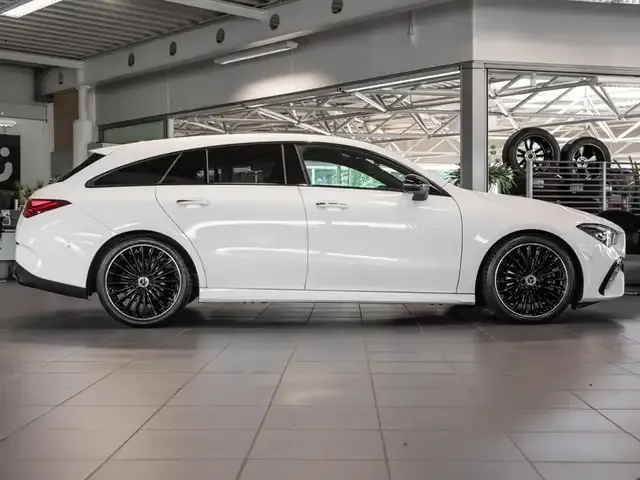Mercedes-Benz CLA 220