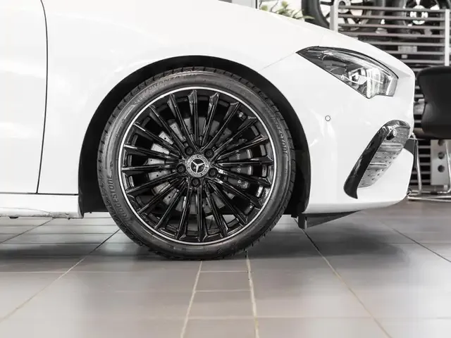 Mercedes-Benz CLA 220